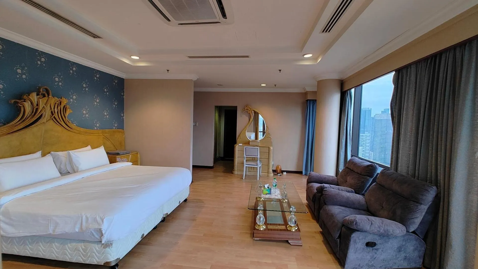 Penthouse Duplex With Klcc Views At Berjaya Times Square Apartment Kuala Lumpur Malaysia